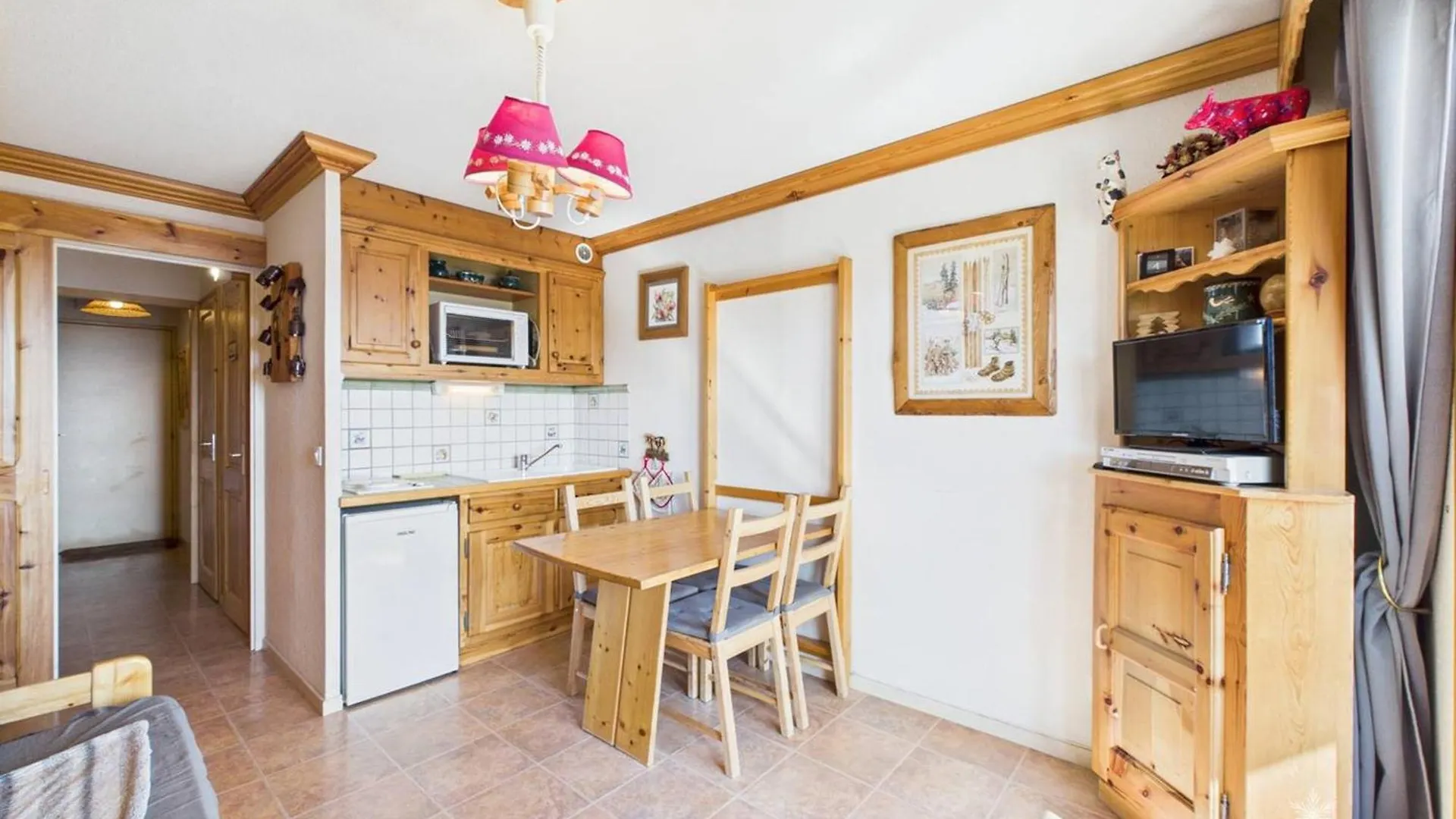 Studio Cabine 4/5 Pers Avec Parking, Au Pied Des Pistes De La Rosiere - Fr-1-398-658 Монвалезан 0*,  Франция